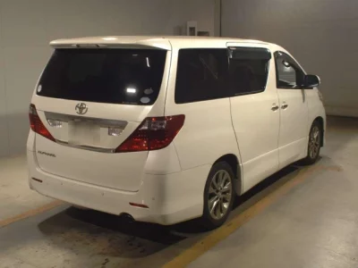 Toyota ALPHARD  с аукциона в Японии