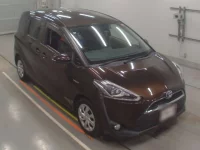 Toyota SIENTA лот № 30819 оценка 3.5  с аукциона в Японии 4