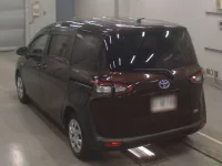 Toyota SIENTA лот № 30819 оценка 3.5  с аукциона в Японии 5