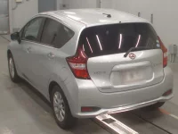 Nissan NOTE лот № 30840 оценка 4  с аукциона в Японии 5