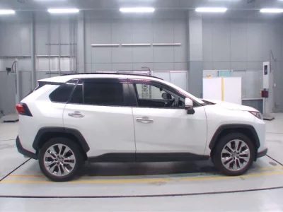 Toyota RAV4  с аукциона в Японии