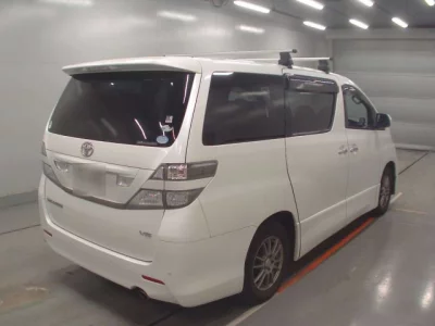 Toyota VELLFIRE  с аукциона в Японии