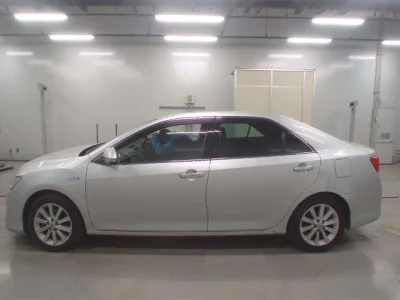 Toyota CAMRY  с аукциона в Японии