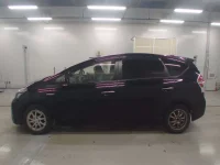 Toyota PRIUS ALPHA лот № 30877 оценка 4  с аукциона в Японии 3