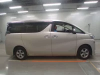 Toyota VELLFIRE лот № 30889 оценка 3.5  с аукциона в Японии 2