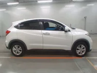 Honda VEZEL лот № 30900 оценка 3.5  с аукциона в Японии 2
