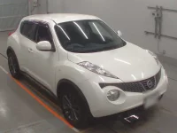 Nissan JUKE лот № 30903 оценка 4.5  с аукциона в Японии 4