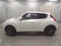 Nissan JUKE лот № 30903 оценка 4.5  с аукциона в Японии 3