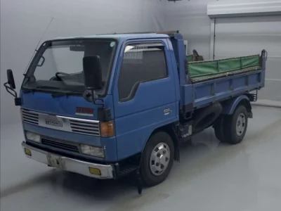 Mazda TITAN  с аукциона в Японии