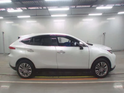 Toyota HARRIER  с аукциона в Японии