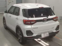 Toyota RAIZE лот № 30910 оценка 4.5  с аукциона в Японии 5