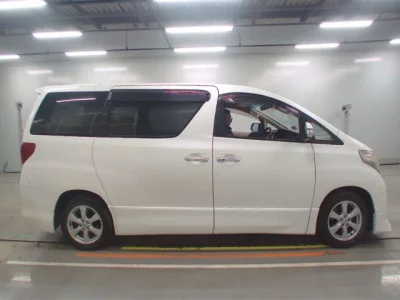 Toyota ALPHARD  с аукциона в Японии
