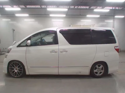 Toyota VELLFIRE  с аукциона в Японии