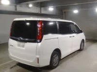 Toyota ESQUIRE лот № 2291 оценка 4  с аукциона в Японии 1