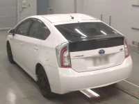 Toyota PRIUS лот № 30941 оценка 3.5  с аукциона в Японии 5