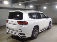 Toyota LAND CRUISER лот № 2294 оценка 5  с аукциона в Японии 1