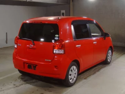 Toyota PORTE  с аукциона в Японии