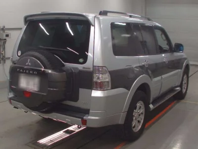 Mitsubishi PAJERO  с аукциона в Японии