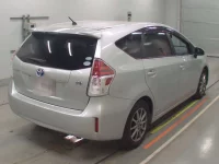 Toyota PRIUS ALPHA лот № 30946 оценка RA  с аукциона в Японии 1