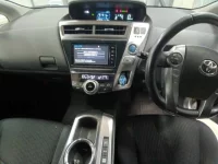 Toyota PRIUS ALPHA лот № 30946 оценка RA  с аукциона в Японии 8