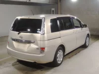Toyota ISIS лот № 75056 оценка 3  с аукциона в Японии 1