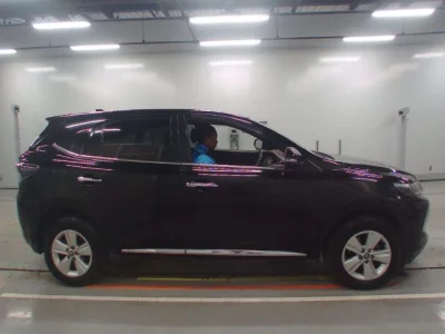 Toyota HARRIER  с аукциона в Японии