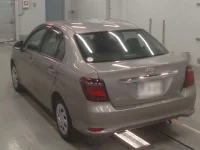 Toyota COROLLA AXIO лот № 30966 оценка R  с аукциона в Японии 5