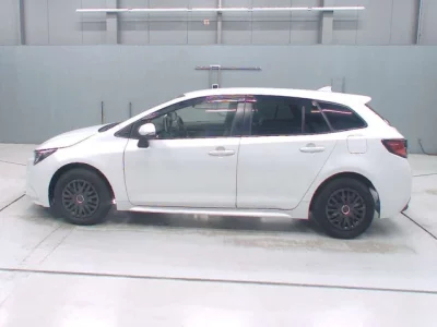 Toyota COROLLA TOURING  с аукциона в Японии