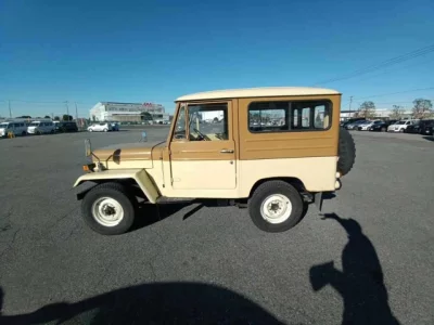 Mitsubishi JEEP