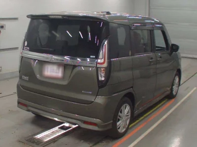 Mitsubishi DELICA D2