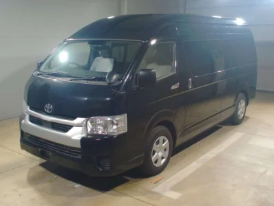 Toyota HIACE  с аукциона в Японии
