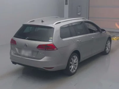 Volkswagen GOLF VARIANT