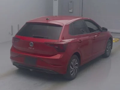 Volkswagen POLO  с аукциона в Японии