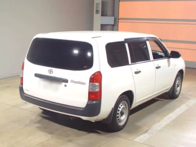 Toyota PROBOX  с аукциона в Японии