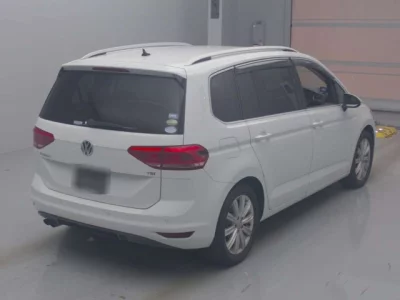 Volkswagen GOLF TOURAN  с аукциона в Японии