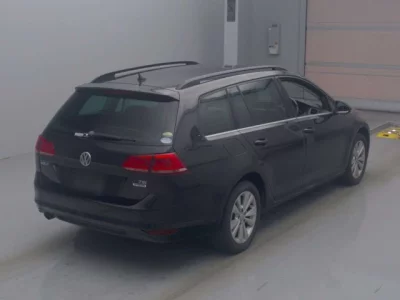 Volkswagen GOLF VARIANT