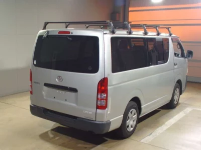Toyota HIACE VAN  с аукциона в Японии