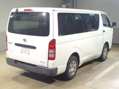 Toyota HIACE VAN  с аукциона в Японии