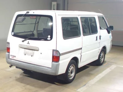 Mitsubishi DELICA