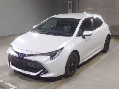 Toyota COROLLA SPORT  с аукциона в Японии