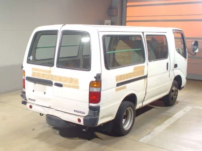 Toyota DYNA  с аукциона в Японии