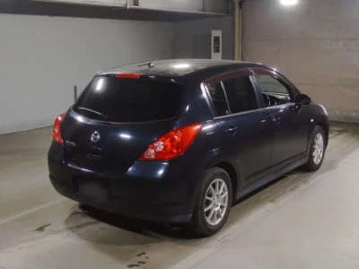 Nissan TIIDA  с аукциона в Японии