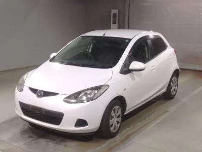Mazda DEMIO  с аукциона в Японии
