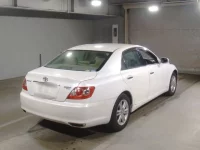 Toyota MARK X лот № 7114 оценка 3.5  с аукциона в Японии 1