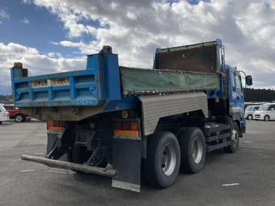 Isuzu GIGA  с аукциона в Японии