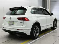 Volkswagen TIGUAN лот № 38004 оценка 4.5  с аукциона в Японии 1