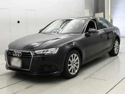 Audi A4  с аукциона в Японии