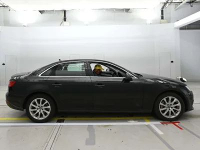 Audi A4  с аукциона в Японии