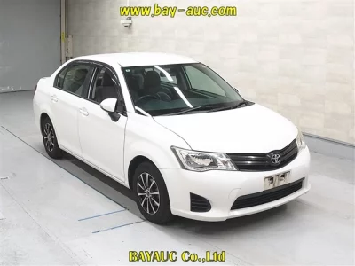 Toyota COROLLA AXIO  с аукциона в Японии
