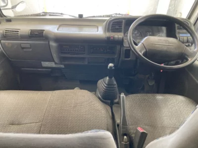 Isuzu ELF  с аукциона в Японии